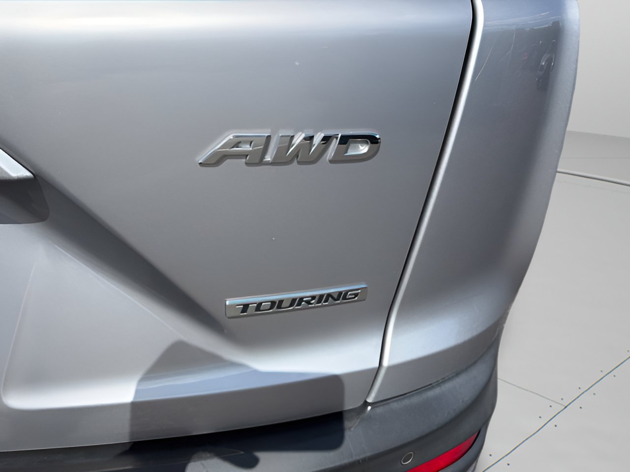 Used 2020 Honda CR-V Touring image 12