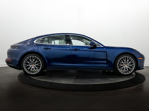 Certified 2026 Porsche Panamera 4 AWD/4WD image 8