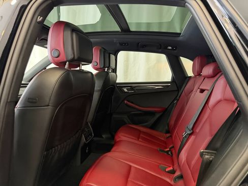 Used 2023 Porsche Macan AWD/4WD image 24