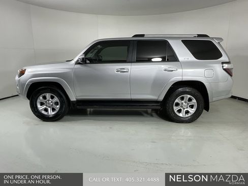 Used 2021 Toyota 4Runner SR5 image 5