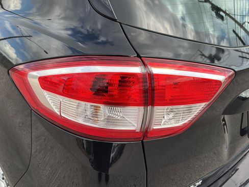 Used 2017 Ford C-MAX SE w/ Equipment Group 201A image 28