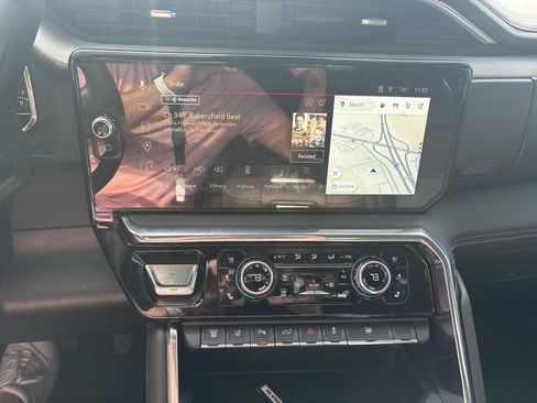 Used 2025 GMC Sierra 3500 Denali w/ Denali Reserve Package image 11