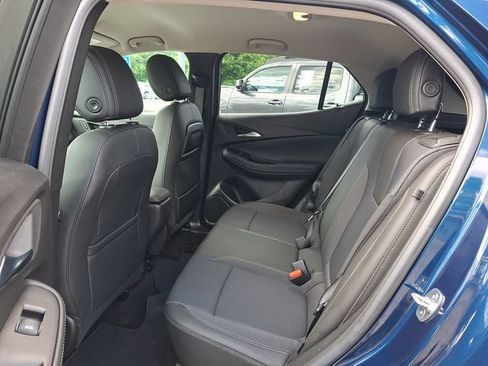 Used 2023 Buick Encore GX Preferred w/ Cold Weather Comfort Package FWD image 11