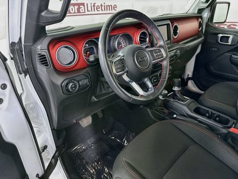 Used 2020 Jeep Gladiator Rubicon w/ LED Lighting Group AWD/4WD image 16