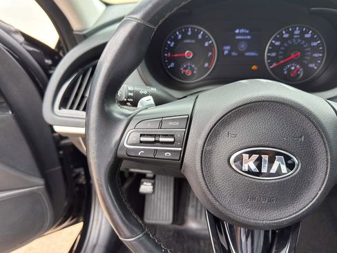 Used 2019 Kia Stinger RWD image 14