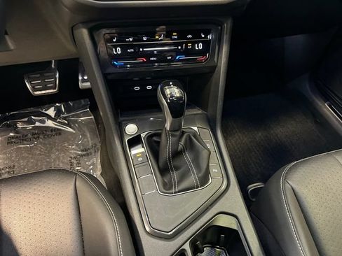 Certified 2023 Volkswagen Tiguan SE R-Line FWD image 27