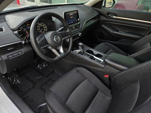 Used 2022 Nissan Altima 2.5 SV AWD/4WD image 7