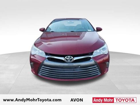 Used 2017 Toyota Camry XLE image 2