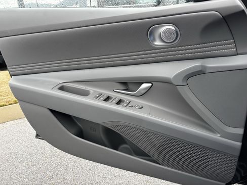 New 2026 Hyundai Elantra Sport image 10