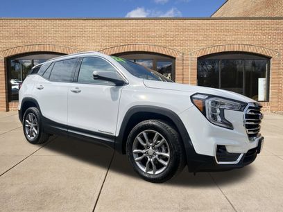 Used 2024 GMC Terrain SLT