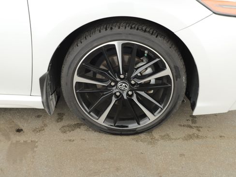 Used 2019 Toyota Camry XSE w/ Driver Assist Package FWD image 5