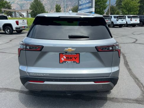 Certified 2026 Chevrolet Equinox LT AWD/4WD image 9