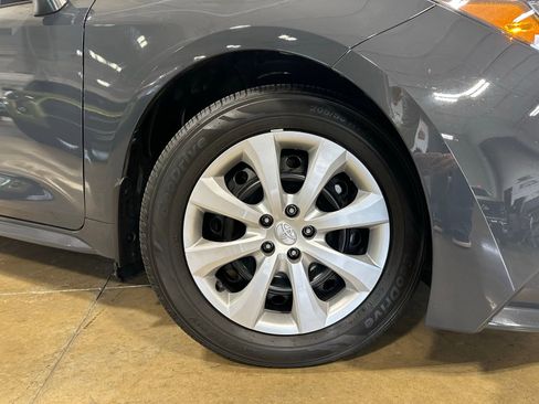 Used 2025 Toyota Corolla LE image 10