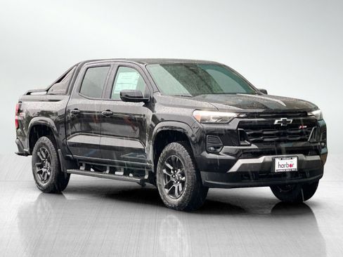 New 2025 Chevrolet Colorado Z71 w/ Midnight Edition image 2