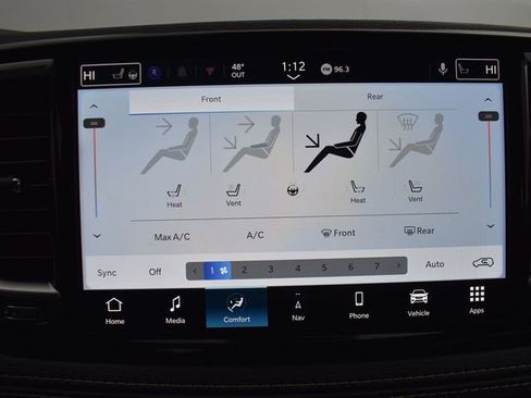 New 2026 Chrysler Pacifica Limited image 24