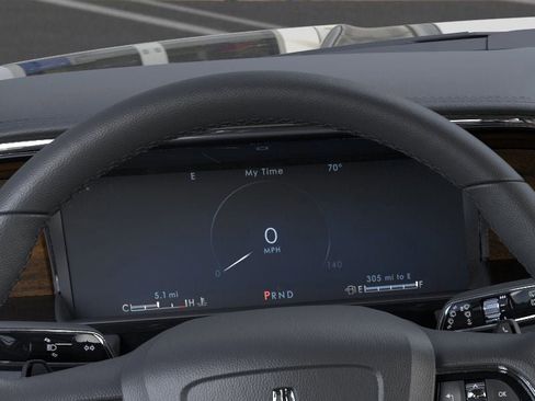 New 2022 Lincoln Navigator 4WD image 13