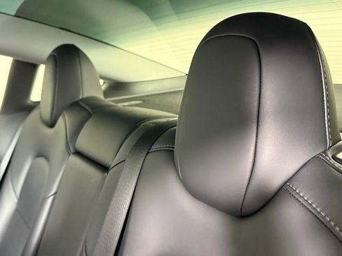 Used 2022 Tesla Model 3 Performance image 19