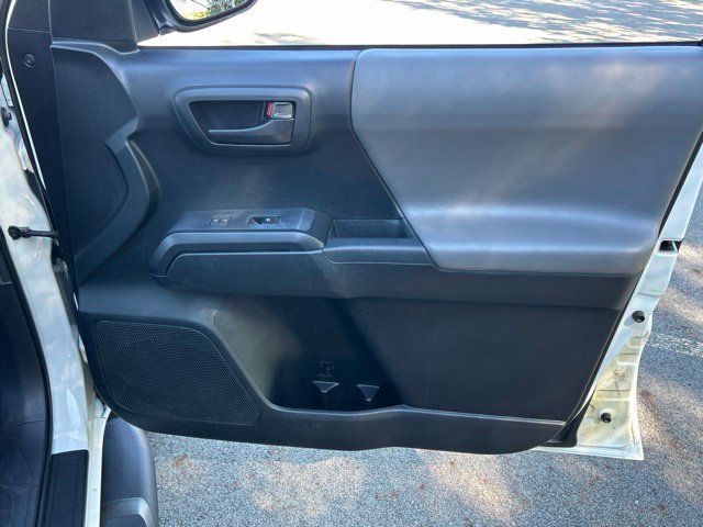 Used 2016 Toyota Tacoma SR w/ SR Convenience Package AWD/4WD image 26
