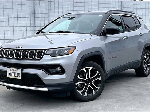 Certified 2023 Jeep Compass Limited AWD/4WD image 2
