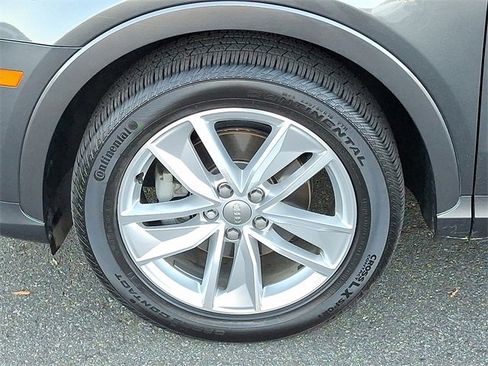 Used 2018 Audi Q3 2.0T Premium w/ Convenience Package image 30