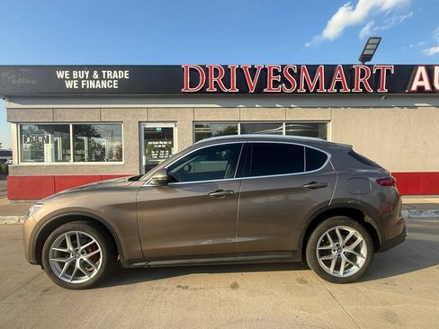 Used 2019 Alfa Romeo Stelvio Ti AWD/4WD image 5