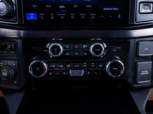 Used 2026 Ford F350 Lariat w/ Lariat Ultimate Package AWD/4WD image 28