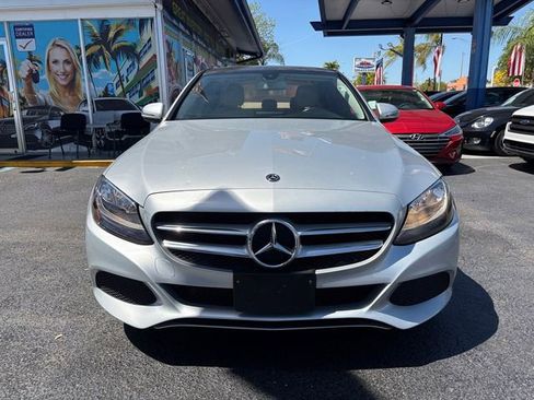 Used 2018 Mercedes-Benz C 300 Sedan image 4