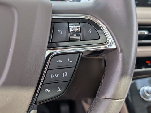 Used 2023 Lincoln Nautilus Reserve image 24