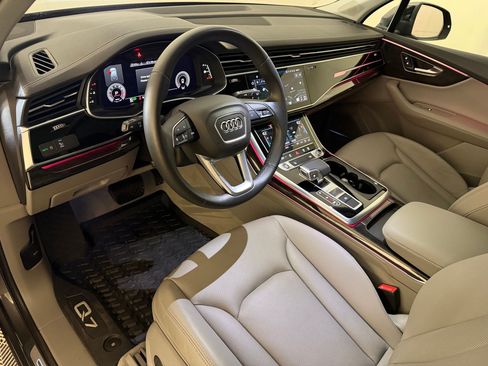Used 2023 Audi Q7 2.0T Premium Plus w/ Premium Plus Package AWD/4WD image 4