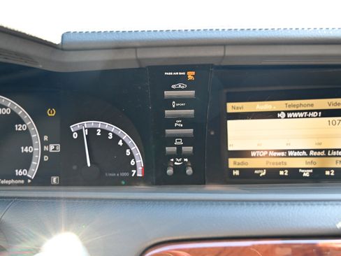 Used 2013 Mercedes-Benz CL 550 CL 550 image 30