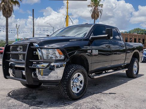 Used 2016 RAM 2500 Tradesman w/ Chrome Appearance Group AWD/4WD image 9