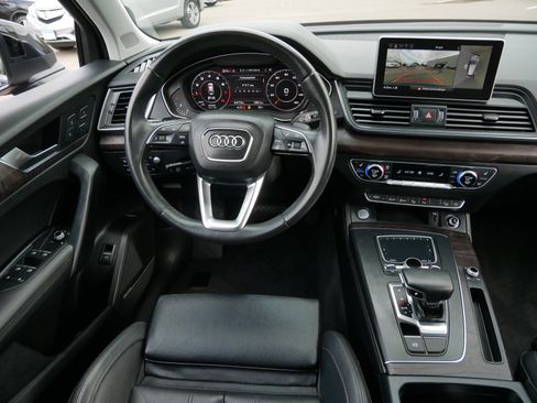 Used 2019 Audi Q5 Prestige w/ Prestige Package AWD/4WD image 12