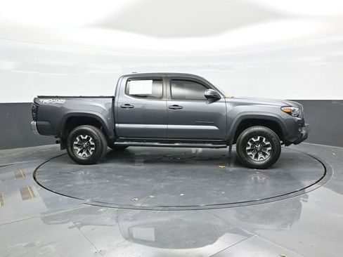 Used 2021 Toyota Tacoma TRD Off-Road AWD/4WD image 8