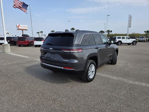 New 2026 Jeep Grand Cherokee Laredo X image 7