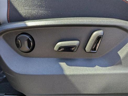 New 2026 Volkswagen Atlas Peak Edition AWD/4WD image 11