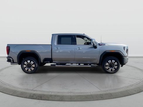 New 2026 GMC Sierra 2500 Denali w/ Technology Package AWD/4WD image 9