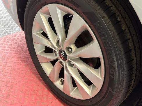 Used 2016 Kia Optima EX w/ Premium Package FWD image 34