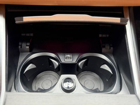 Used 2024 BMW M340i w/ Premium Package image 17