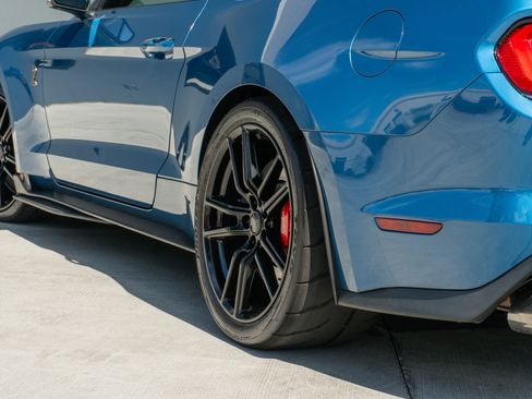 Used 2021 Ford Mustang Shelby GT500 w/ Technology Package RWD image 50