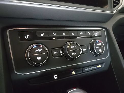 Used 2019 Volkswagen Atlas SE w/ Towing Package AWD/4WD image 25