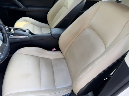 Used 2014 Lexus CT 200h FWD image 29