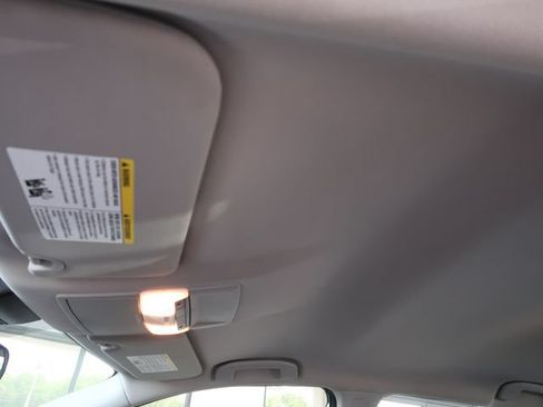 Used 2023 Nissan Altima 2.5 S FWD image 12