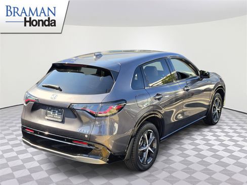Certified 2023 Honda HR-V EX-L image 3