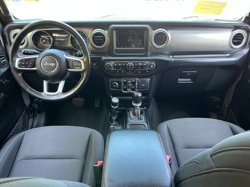 Used 2019 Jeep Wrangler Unlimited Sahara w/ Cold Weather Group AWD/4WD image 13