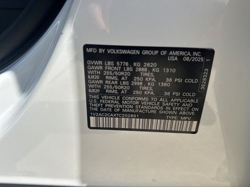 New 2026 Volkswagen Atlas Cross Sport SEL R-Line image 30