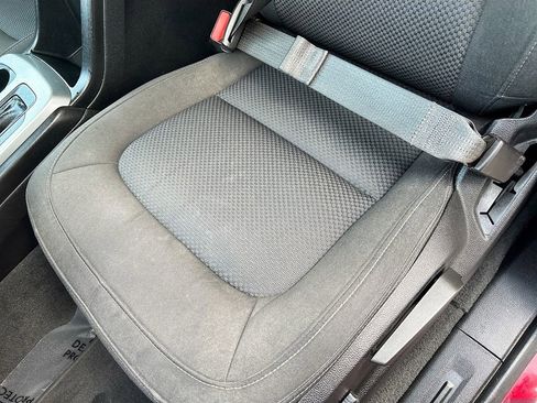 Used 2021 Chevrolet Colorado LT w/ Safety Package image 18