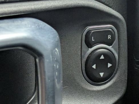 Used 2024 Jeep Wrangler Unlimited Rubicon 4xe w/ Technology Group AWD/4WD image 28