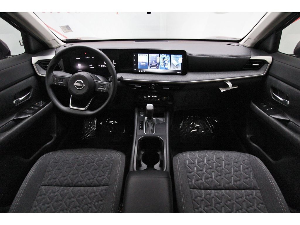 Used 2026 Nissan Kicks SV FWD image 7