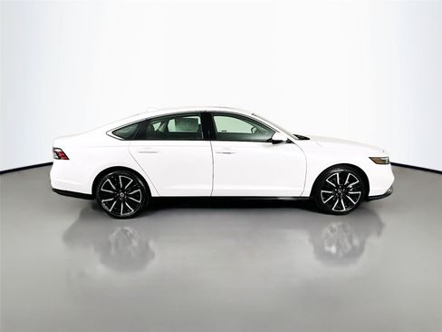 New 2026 Honda Accord Touring image 17