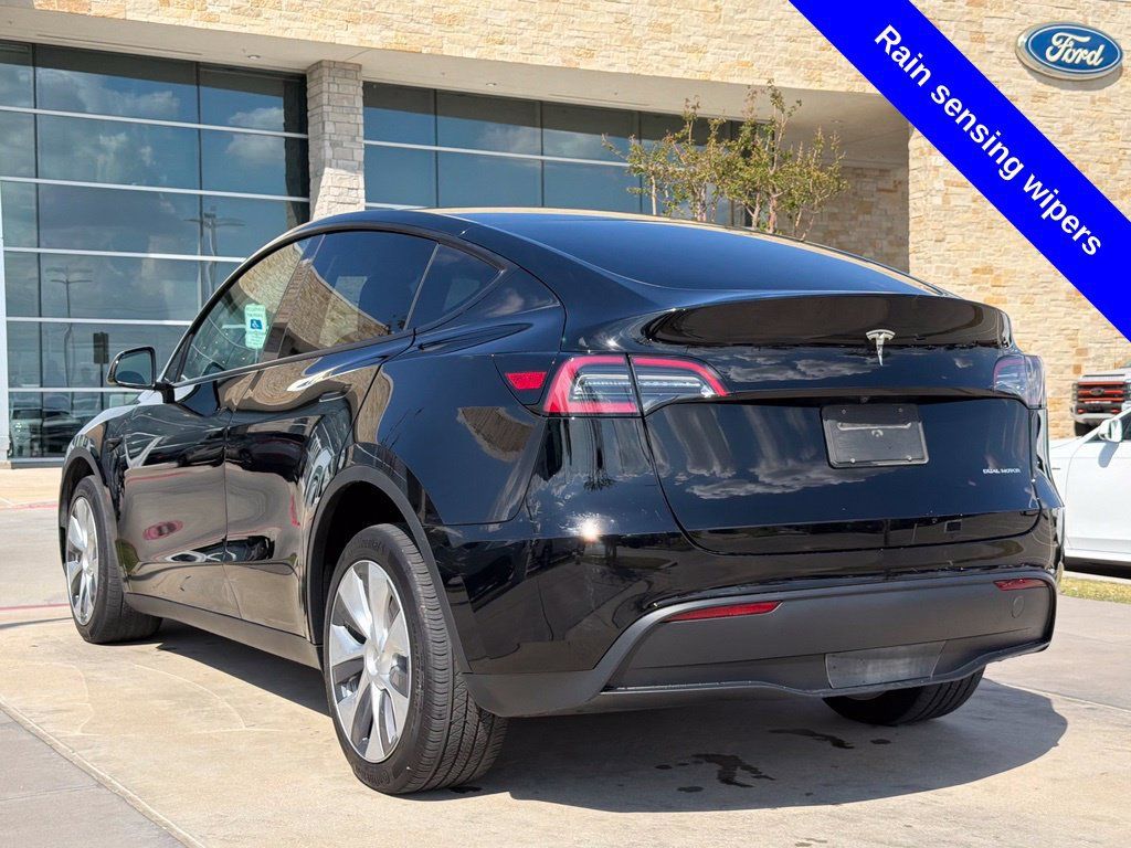 Used 2023 Tesla Model Y Long Range AWD/4WD image 10